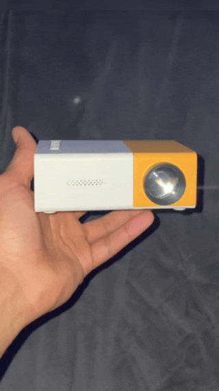 MINI PROYECTOR PORTATIL Y-300
